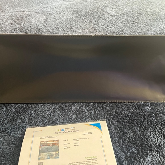 East /West LV bag - Picture 4 of 5